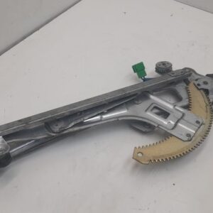ELEVALUNAS DELANTERO DERECHO SUBARU FORESTER (S11/SG)