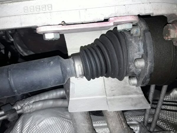 TRANSMISION DELANTERA DERECHA AUDI A3