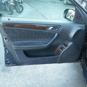 ELEVALUNAS DELANTERO DERECHO MERCEDES CLASE C  BERLINA