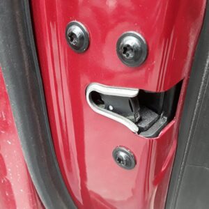 CERRADURA PUERTA DELANTERA IZQUIERDA  CHEVROLET AVEO BERLINA HATCHBACK
