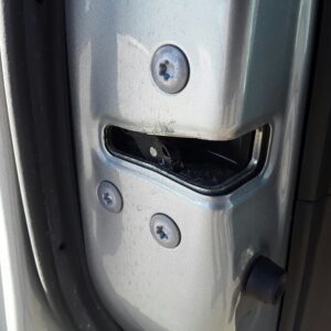 CERRADURA PUERTA DELANTERA IZQUIERDA  TOYOTA AURIS