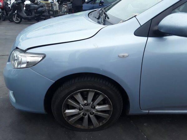 ALETA DELANTERA IZQUIERDA TOYOTA COROLLA