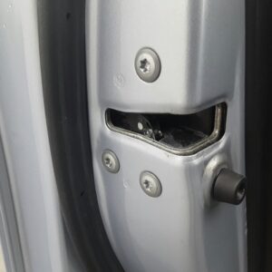 CERRADURA PUERTA DELANTERA IZQUIERDA  TOYOTA COROLLA