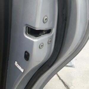 CERRADURA PUERTA TRASERA DERECHA  TOYOTA COROLLA