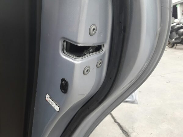 CERRADURA PUERTA TRASERA DERECHA  TOYOTA COROLLA