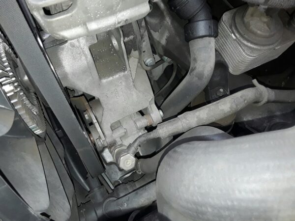 BOMBA DIRECCION SKODA SUPERB