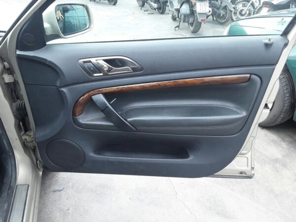 ELEVALUNAS DELANTERO DERECHO SKODA SUPERB