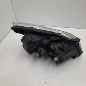 FARO IZQUIERDO TOYOTA AVENSIS BERLINA (T25)