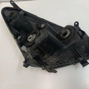FARO IZQUIERDO TOYOTA COROLLA VERSO