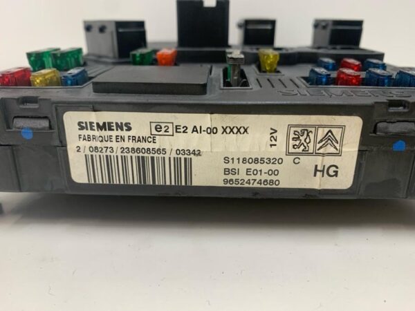 CAJA RELES / FUSIBLES CITROEN XSARA PICASSO