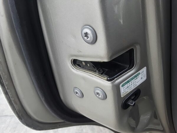 CERRADURA PUERTA TRASERA IZQUIERDA  TOYOTA RAV 4