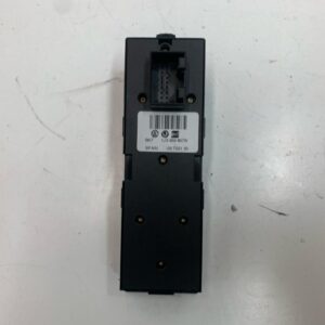 MANDO ELEVALUNAS DELANTERO IZQUIERDO  VOLKSWAGEN GOLF IV BERLINA