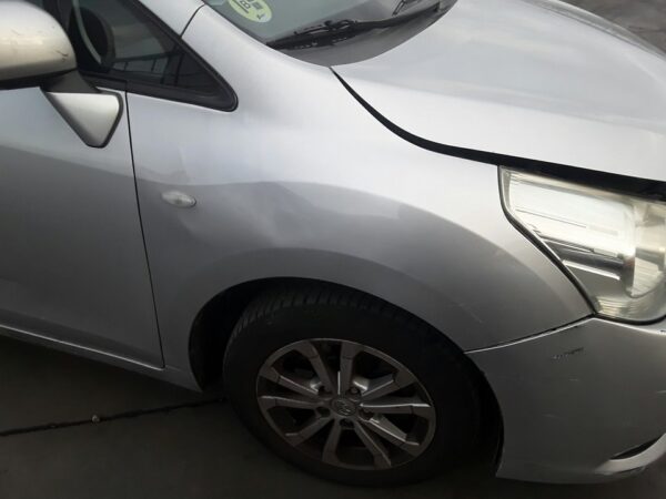 ALETA DELANTERA DERECHA TOYOTA VERSO