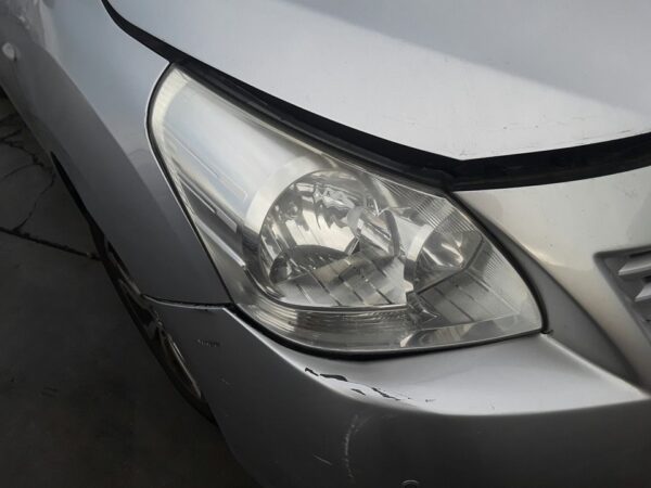 FARO DERECHO TOYOTA VERSO