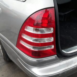PILOTO TRASERO IZQUIERDO MERCEDES CLASE C  BERLINA