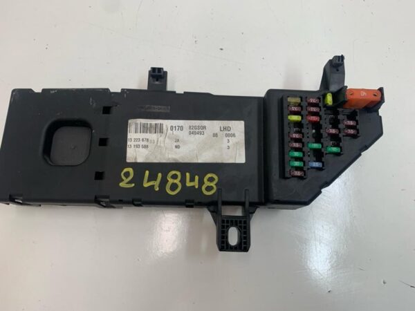 CAJA RELES / FUSIBLES OPEL VECTRA C BERLINA
