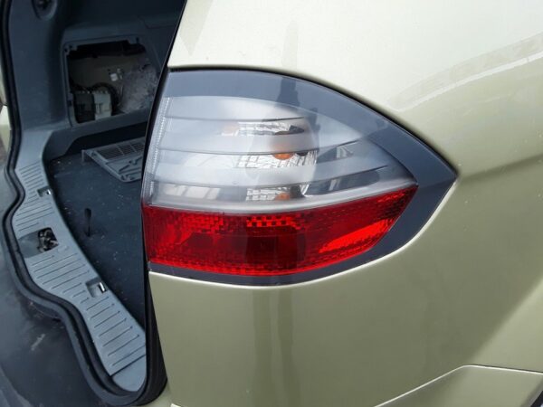 PILOTO TRASERO DERECHO FORD S-MAX