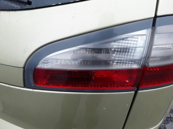 PILOTO TRASERO DERECHO INTERIOR FORD S-MAX