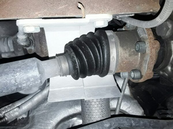 TRANSMISION DELANTERA DERECHA VOLKSWAGEN POLO