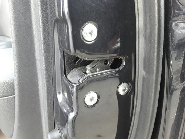 CERRADURA PUERTA DELANTERA DERECHA HYUNDAI I30 CW