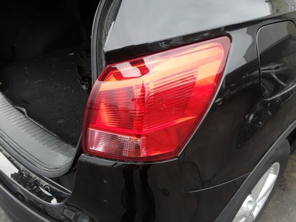 PILOTO TRASERO DERECHO NISSAN QASHQAI