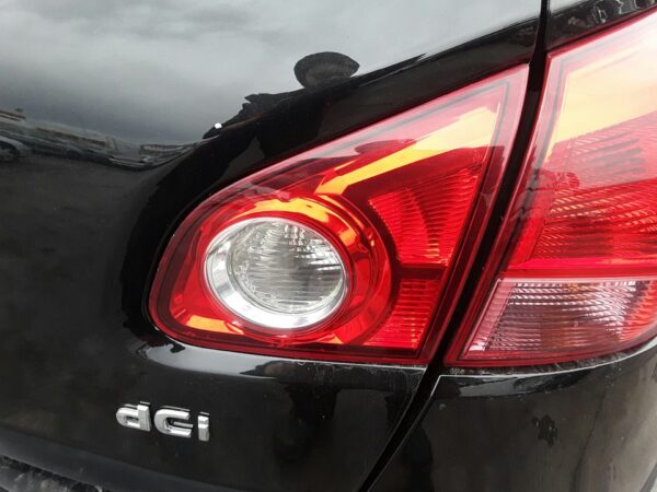 PILOTO TRASERO DERECHO INTERIOR NISSAN QASHQAI