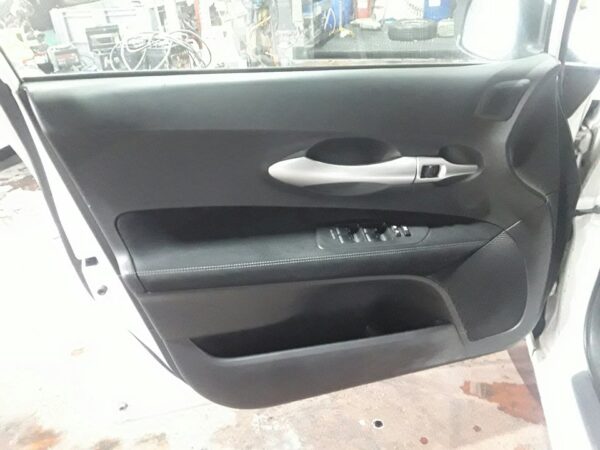ELEVALUNAS DELANTERO IZQUIERDO TOYOTA AURIS