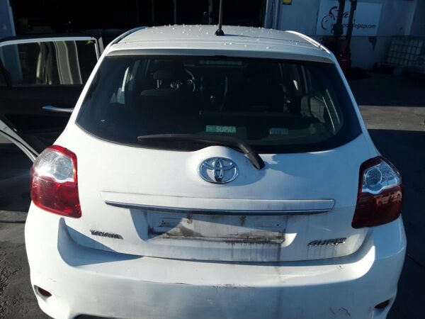 PORTON TRASERO TOYOTA AURIS