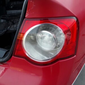 PILOTO TRASERO DERECHO VOLKSWAGEN PASSAT BERLINA