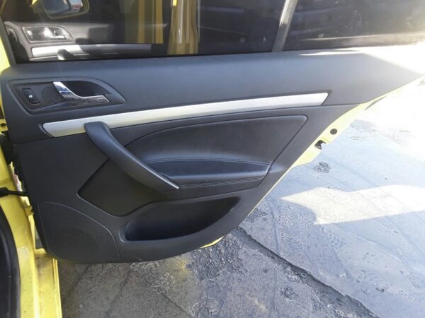 ELEVALUNAS TRASERO DERECHO SKODA OCTAVIA BERLINA