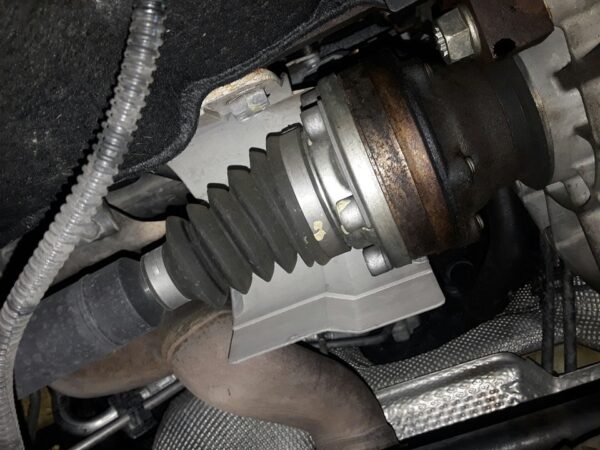 TRANSMISION DELANTERA DERECHA SKODA OCTAVIA BERLINA