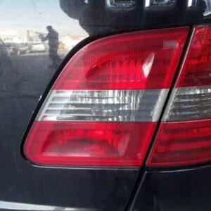 PILOTO TRASERO DERECHO INTERIOR MERCEDES CLASE B