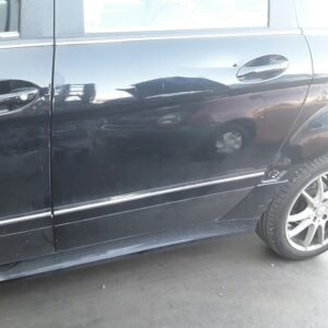 PUERTA TRASERA IZQUIERDA MERCEDES CLASE B