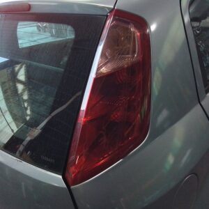 PILOTO TRASERO DERECHO FIAT GRANDE PUNTO