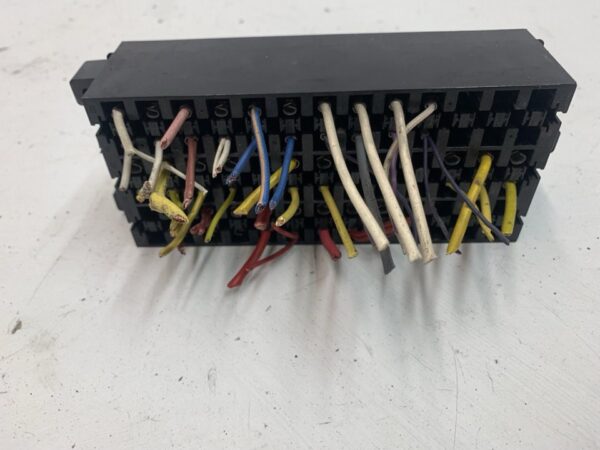CAJA RELES / FUSIBLES RENAULT KANGOO