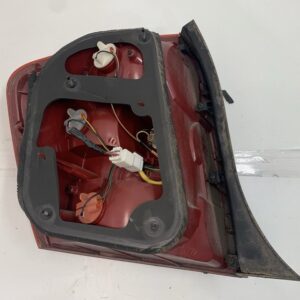 PILOTO TRASERO DERECHO KIA CERATO