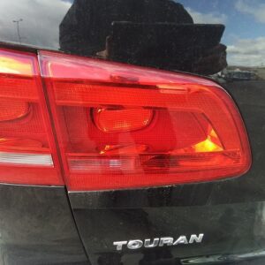PILOTO TRASERO IZQUIERDO INTERIOR VOLKSWAGEN TOURAN