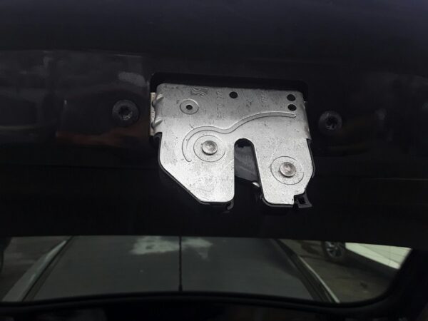 CERRADURA MALETERO / PORTON OPEL CORSA D