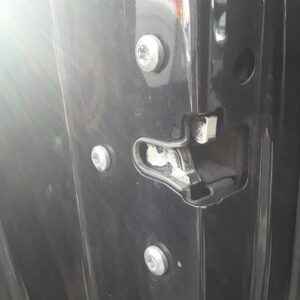 CERRADURA PUERTA DELANTERA IZQUIERDA OPEL CORSA D