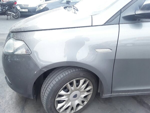 ALETA DELANTERA IZQUIERDA LANCIA YPSILON (402)