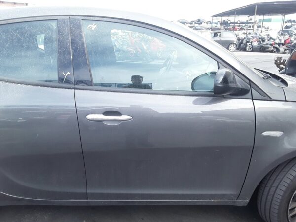 PUERTA DELANTERA DERECHA LANCIA YPSILON (402)