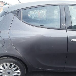 PUERTA TRASERA DERECHA LANCIA YPSILON (402)