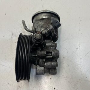 BOMBA DIRECCION TOYOTA AVENSIS BERLINA (T25)