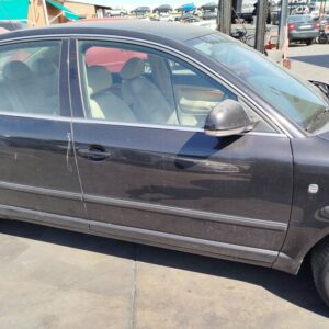 PUERTA DELANTERA DERECHA SKODA SUPERB (3U4)