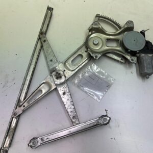 ELEVALUNAS DELANTERO DERECHO LEXUS IS (DS2/IS2)