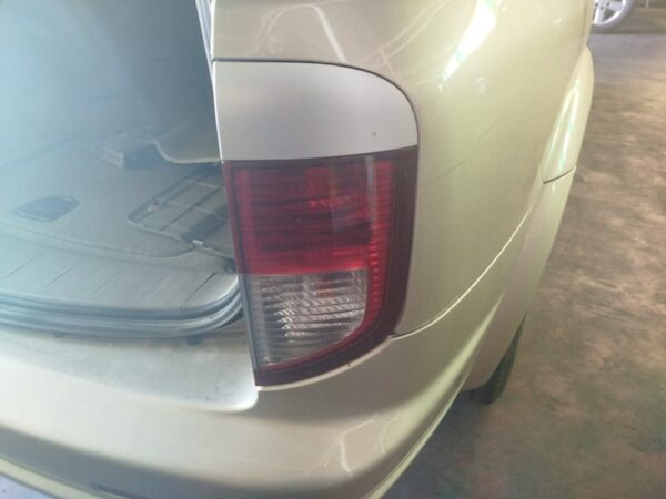 PILOTO TRASERO DERECHO SSANGYONG KYRON