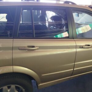 PUERTA TRASERA DERECHA SSANGYONG KYRON