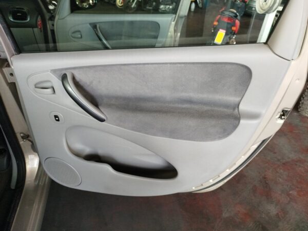 ELEVALUNAS TRASERO DERECHO CITROEN XSARA PICASSO