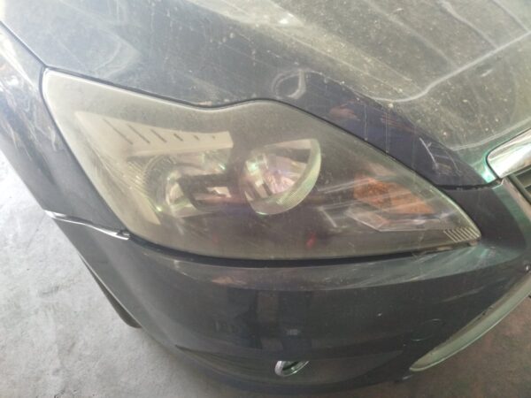 FARO DERECHO FORD FOCUS BERLINA (CAP)