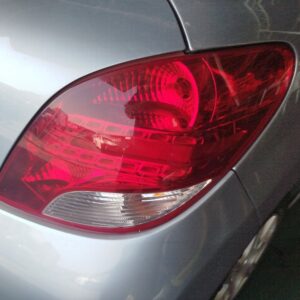 PILOTO TRASERO DERECHO PEUGEOT 207